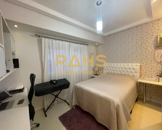 Imagem Apartamento com 160 m2, 4 dormitórios à venda no bairro Anita Garibaldi - Joinville/SC. Grande opo...