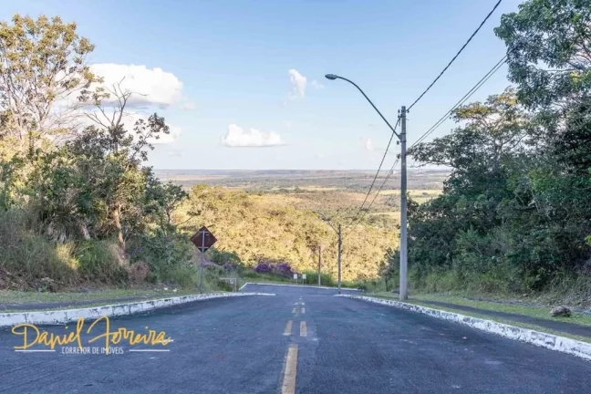 Imagem Lote vazado e de esquina na Travessa Itiquira