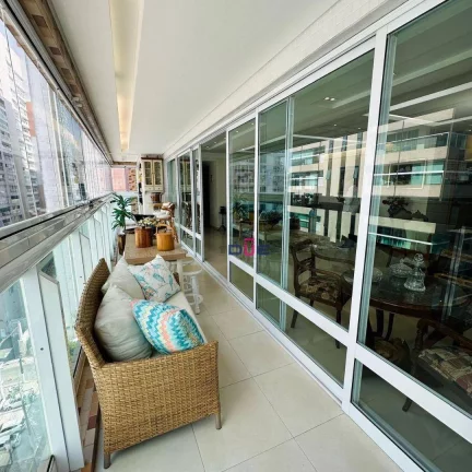 Imagem Apartamento com 4 dormitórios à venda, 191 m² por R$ 2.300.000 - Gonzaga - Santos/SP