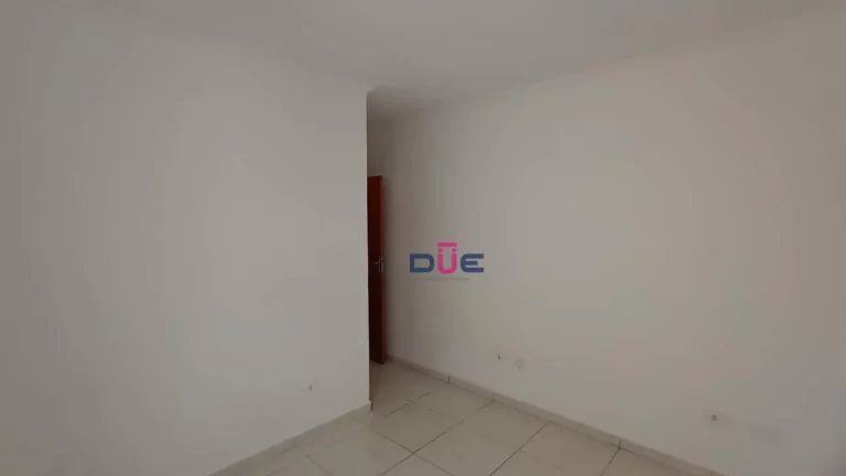Imagem Casa tipo sobreposta baixa isolada, quintal com churrasqueira, 3 dormitórios à venda, 75 m² por R$ 480.000 - Marapé - Santos/SP