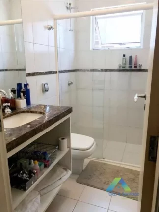 Imagem Linda casa a 10 minutos da estação do metro Conceição com 3 dormitórios,2 vagas área gourmet, localização privilegiada excelente valor!