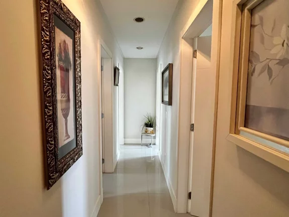 Imagem Apartamento alto padrão de 4 dormitórios proximo a Av. Central em BC