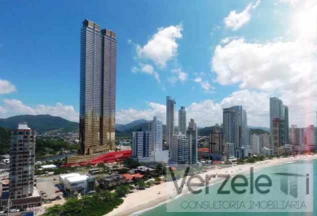 Imagem Apartamento 4 ou + dormitórios para Venda em Balneário Camboriú / SC no bairro Centro