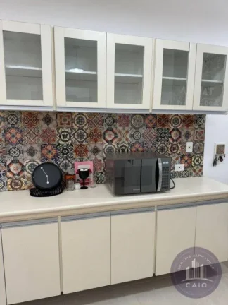 Imagem Casa com 4 quartos sendo 4 suítes e 360 m2 - Venda - Alphaville