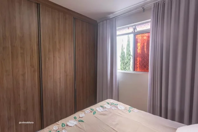 Imagem Localizado no bairro Fernão Dias, este apartamento oferece uma excelente oportunidade para quem bus...