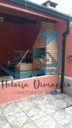 Imagem Sobrado com 98m² a venda na Barra da Lagoa em Ubatuba, 2 dormitórios, 3 banheiros, 3 vagas de garagens.