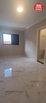 Imagem Maravilhosa Casa, fino acabamento à venda - Marapé - Santos/SP