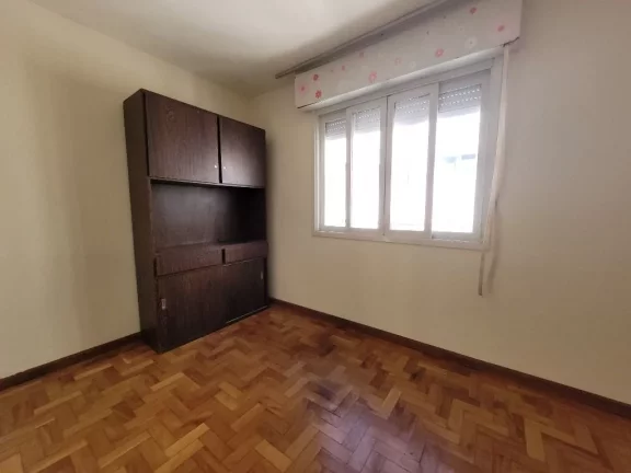 Imagem Apartamento à venda, 63 m² por R$ 220.000,00 - Rio Branco - Porto Alegre/RS
