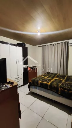 Imagem Casa Espinheiros Parcialmente Averbada