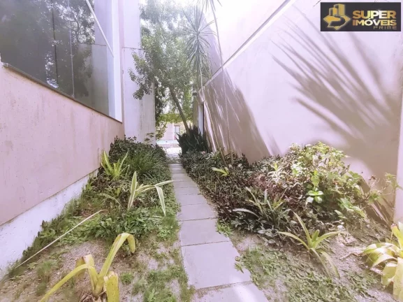 Imagem Casa Alto Padrão para Venda Marina Ilha Verde - Pelotas-RS