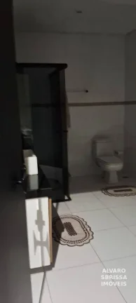 Imagem Linda Casa com 3 dormitórios à venda, 155 m² por R$ 636.000,00
