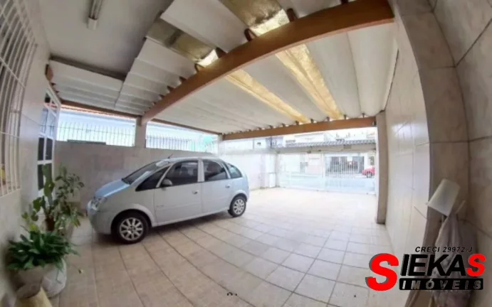 Imagem Imóvel de alto padrão com 3 quartos, 1 suite e 4 vagas de garagem no bairro Carrão, São Paulo-SP.