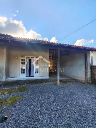 Imagem Casa com Piscina no Aventureiro