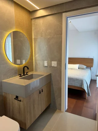 Imagem Apartamento DECORADO com 3 suítes a 300 metros do mar de Jurerê