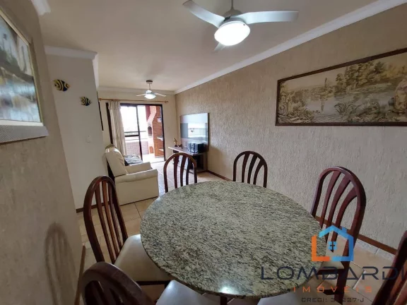 Imagem Ótimo apartamento com ampla planta e a poucos metros da praia !
