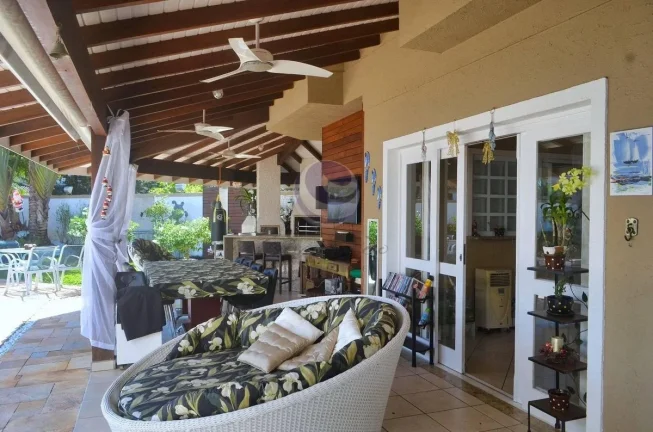 Imagem Villa Minitti - Uma Casa para Celebrar, Investir e Viver Bem no Jardim Acapulco - Guarujá.