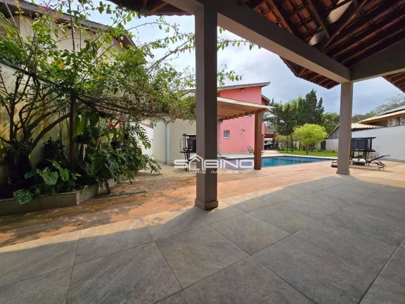 Imagem Casa à venda em Riviera, com 5 dormitórios sendo 3 suítes, 600m² área construída 6 vagas de garagem