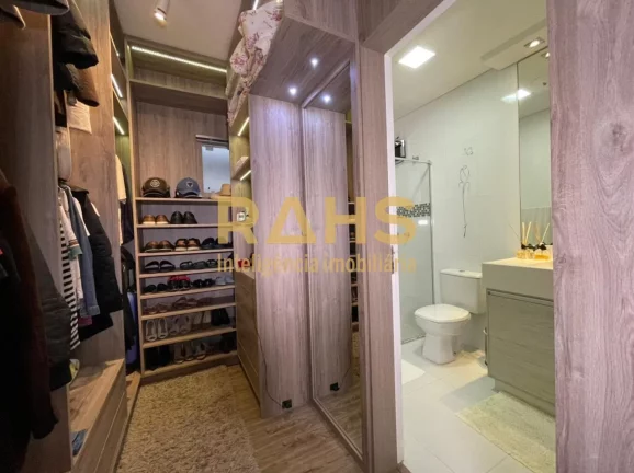 Imagem OPORTUNIDADE! De R$980.000,00 por R$899.000,00! Lindíssimo sobrado no Bairro Gloria, com fácil ace...