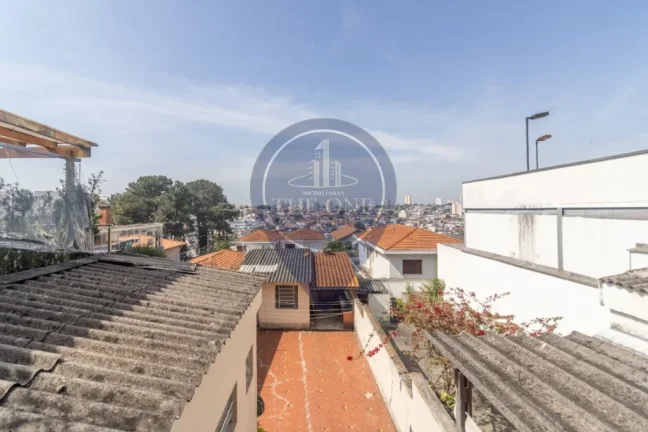 Imagem Imóvel Residencial Espaçoso e Aconchegante no Jabaquara: 3 quartos, 1 suíte, 2 salas, 3 banheiros, 2 vagas de garagem, 210m² de área - São Paulo-SP.