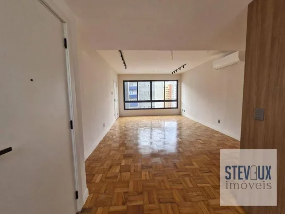 Imagem Apartamento reformado com 3 dormitórios e vaga fixa