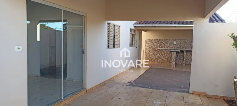 Imagem Casa com 3 dormitórios à venda, 106 m² por R$ 285.000,00 - Jardim Leonora Ll - Itumbiara/GO