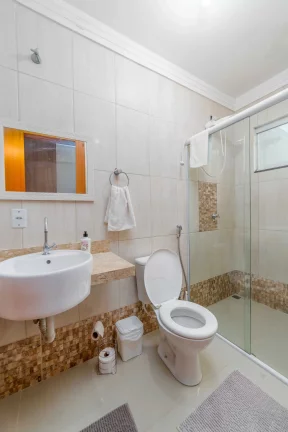 Imagem Sobrado completo com 2 suítes 1 vaga e área gourmet próximo da praia com em Balneário Piçarras