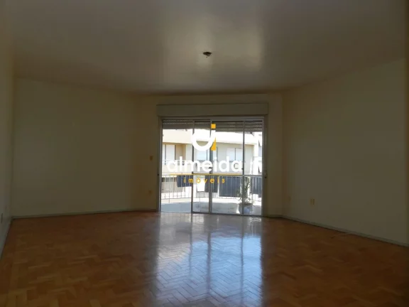 Imagem Cobertura 3 dormitórios à venda Centro Santa Maria/RS