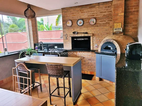 Imagem Casa no condomínio Alphaville Dom Pedro 3 em Campinas!

Casa estilo Inglês e muito aconchegante, e...