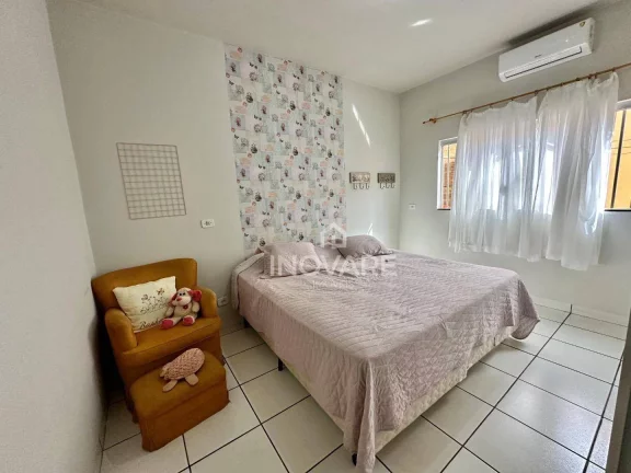 Imagem Casa com 3 dormitórios à venda, 260 m² por R$ 670.000,00 - Setor Social - Itumbiara/GO