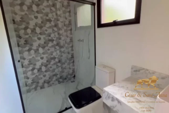 Imagem Linda Casa a Venda em Condomínio fechado em Campos do Jordão-SP