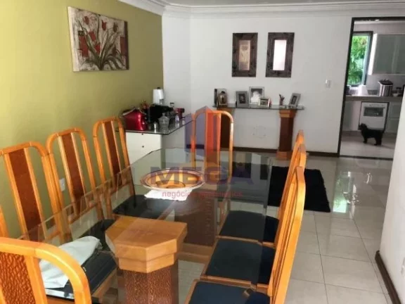 Imagem Linda casa situada na Praia da Costa com incríveis 274m2, 4 Quartos 2 suítes e um super lazer!!!