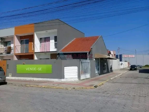 Casa à venda no bairro Centro - Tijucas/SC