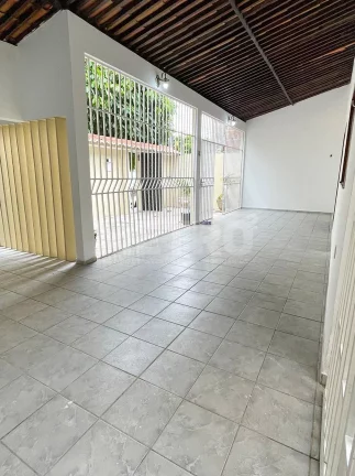 Imagem Casa à venda na Areia Branca com 3 quartos, sendo 1 suíte, PETROLINA - PE