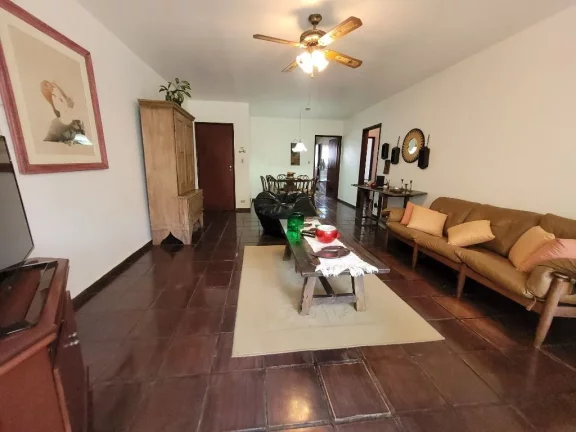Imagem APARTAMENTO AMPLO COM 3 DORMITÓRIOS, SENDO 1 SUÍTE, AMPLO TERRAÇO, PRÉDIO COM PISCINA E CHURRAQUERIRA, 3 QUADRAS DA PRAIA DAS PITANGUEIRAS