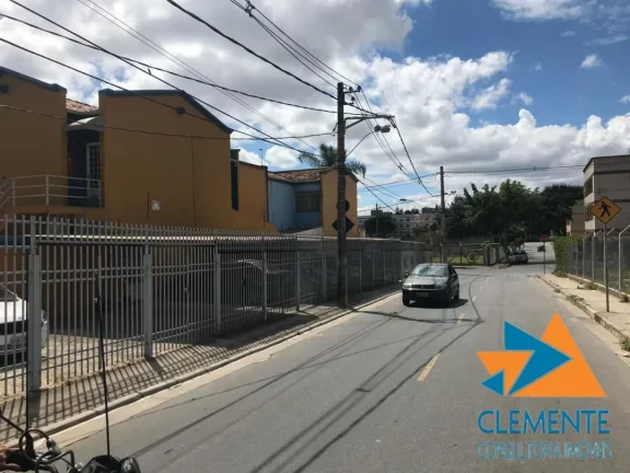 Imagem CASA SEMI-GEMINADA BAIRRO COPACABANA-BH. CONDOMÍNIO FECHADO.
