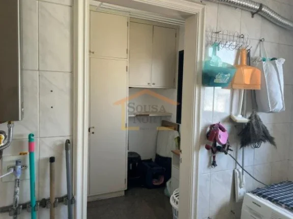 Imagem Apartamento à venda com 216 m² de área útil, distribuído em 3 dormitórios, sendo 3 suítes, pr...