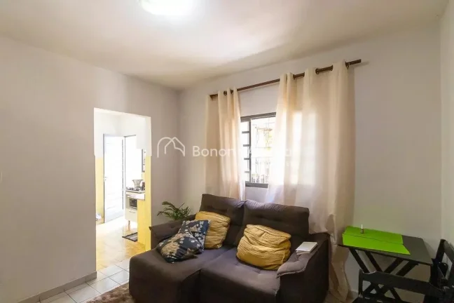 Imagem Apresentamos este imóvel amplo com 4 dormitórios e 2 banheiros, ideal para quem busca conforto e p...