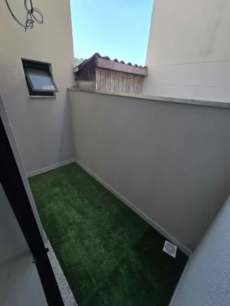 Imagem Apartamento com 2 dormitórios sendo 2 suítes e 1 vaga de garagem em Camboriú/SC