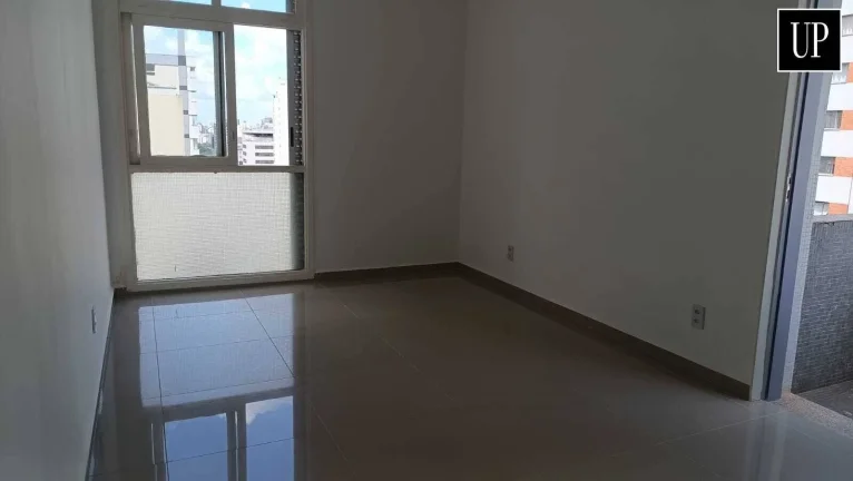 Imagem Apartamento com 3 Quartos à venda, 135m² - Jardim Paulista- Reformado