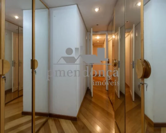 Imagem Apartamento a venda em Higienópolis, amplo e iluminado com 122 m² de área útil.