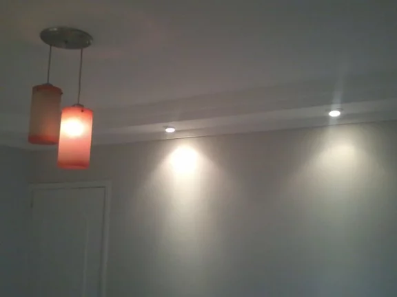 Imagem Ótimo apto, no centro da cidade próximo ao Sesc, com 2 quartos com armários, sala 2 ambientes, co...