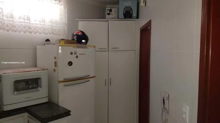 Imagem Apartamento para Venda em Limeira, Jardim Presidente Dutra, 2 dormitórios, 1 banheiro, 1 vaga