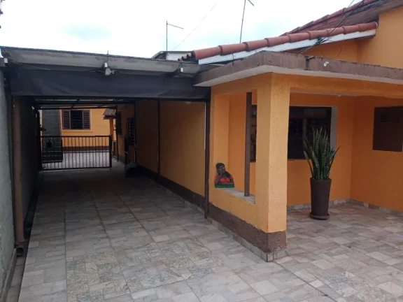 Imagem Casa com 2 dormitórios à venda por R$ 450.000,00 - Vila Amorim - Suzano/SP