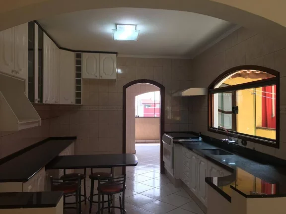 Imagem Sobrado com 3 dormitórios, 300 m² - venda por R$ 630.000,00 ou aluguel por R$ 2.500,00/mês - Parque Gerassi - Santo André/SP