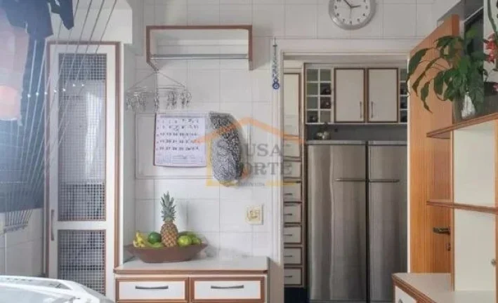 Imagem Apartamento à venda, 220 m², dispõe de 4 dormitórios, sendo com 4 suítes, 5 banheiros. Conta co...