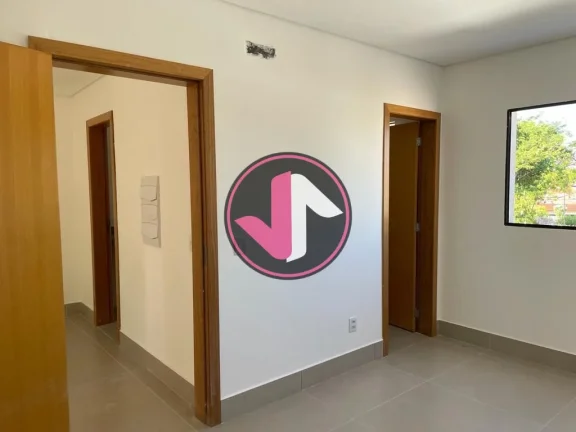 Imagem Este lindo sobrado oferece 120m² de área construída, incluindo 20m² de garagem coberta com telha...
