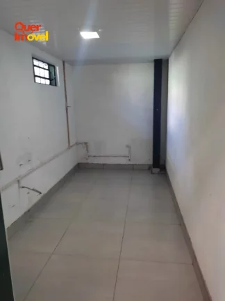 Imagem Galpão Comercial à Venda em Ribeirão Preto - Jardim Castelo Branco 2 Salas, 2 Banheiros, 5 Vagas de Garagem 527m² Área