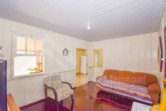 Imagem Casa com pátio na frente e atrás na zona sul
