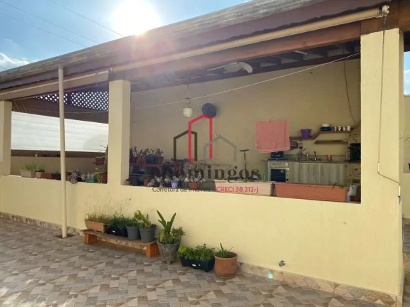 Imagem CASA ESPAÇOSA, C/ MÓVEIS PLANEJADOS – PRONTA PARA MORAR – R$ 550 mil – JD. CARMEM CRISTINA – HORTOLÂNDIA