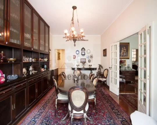 Imagem Apartamento com living para 3 ambientes, 4 dormitórios sendo 1 suíte, lavabo, copa, cozinha, área...